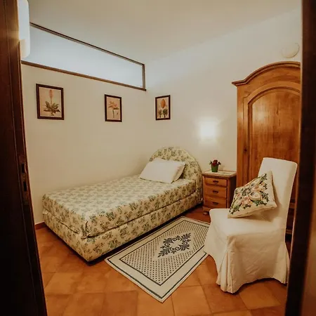Residenza Golfo Degli Ulivi アパートホテル