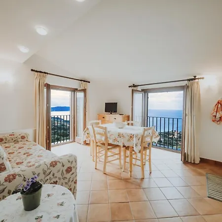 Residenza Golfo Degli Ulivi アパートホテル