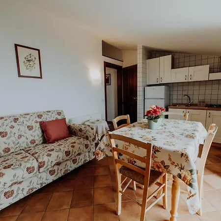 Residenza Golfo Degli Ulivi 아파트호텔 카프리올리