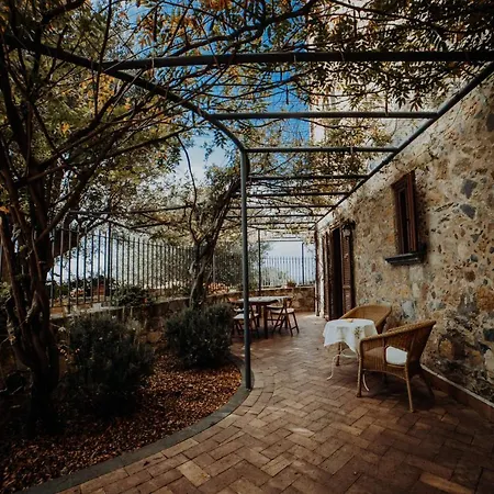 Aparthotel Residenza Golfo Degli Ulivi 3*
