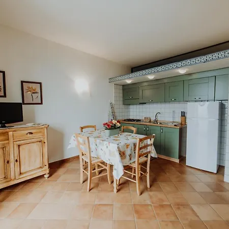 Aparthotel Residenza Golfo Degli Ulivi Caprioli