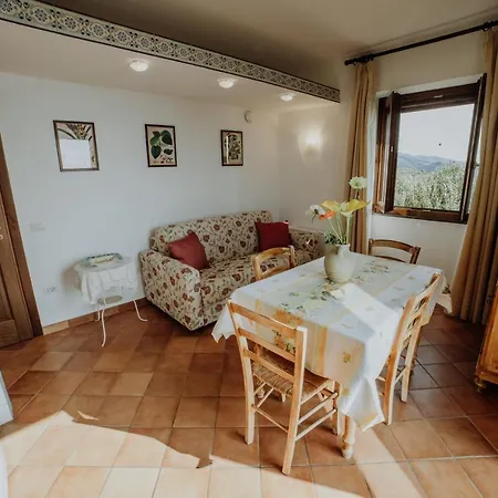 Residenza Golfo Degli Ulivi Aparthotel Caprioli