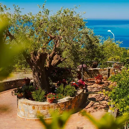 Residenza Golfo Degli Ulivi 3* Caprioli