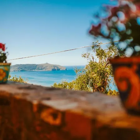 Aparthotel Residenza Golfo Degli Ulivi 3*
